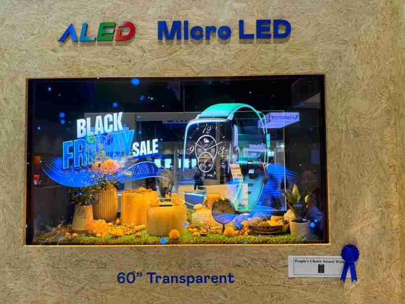 EBpay60吋高透明度Micro LED显示器获”最佳Micro LED技术应用奖”，，，将Micro LED面板透明化之设计特性极致发挥，，以可扩展性无缝拼接技术打造，，具备600 nits全画面亮度、、大于60%穿透率及超过NTSC 110%的优异广色域表现，，可依需求灵活应用于各种场域